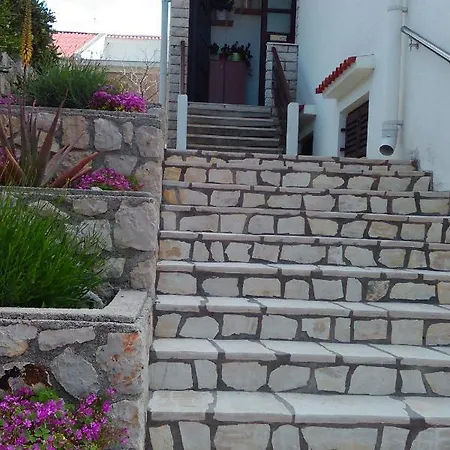Appartement For Families With Children Pag - 12301